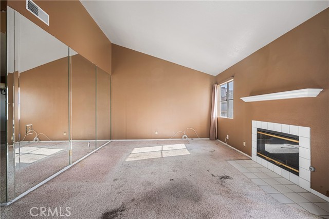 Detail Gallery Image 8 of 55 For 3605 E Anaheim #407,  Long Beach,  CA 90804 - 3 Beds | 2 Baths