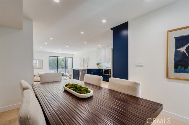 Detail Gallery Image 3 of 74 For 11919 Mayfield, Los Angeles,  CA 90049 - 3 Beds | 3 Baths