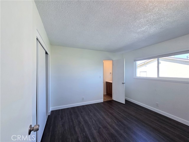 Image 12 of 27 For 5611 Orange Ave