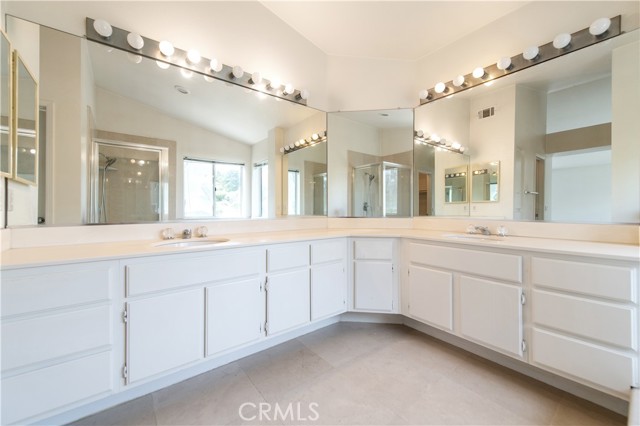 1024 S. Hanlon Way, Anaheim Hills CA: https://media.crmls.org/medias/bf204b6a-8ec4-49b4-82ba-e75827da4d7e.jpg