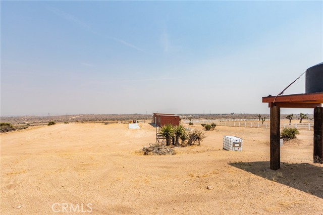 23833 Rancho Street, Apple Valley CA: https://media.crmls.org/medias/bf21530b-0012-4ef1-a2f4-f83b9bb3d708.jpg
