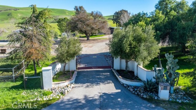 Detail Gallery Image 70 of 75 For 76945 Indian Valley, San Miguel,  CA 93451 - 7 Beds | 5/1 Baths