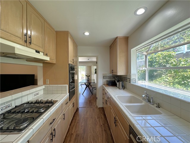 Detail Gallery Image 13 of 30 For 6719 Abbottswood Dr, Rancho Palos Verdes,  CA 90275 - 4 Beds | 2 Baths