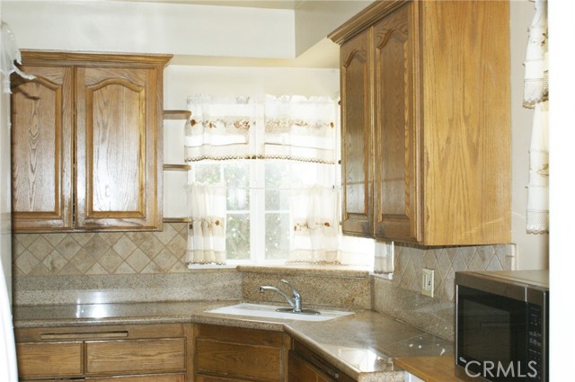 Detail Gallery Image 13 of 36 For 3724 W 105th St, Inglewood,  CA 90303 - 2 Beds | 2 Baths