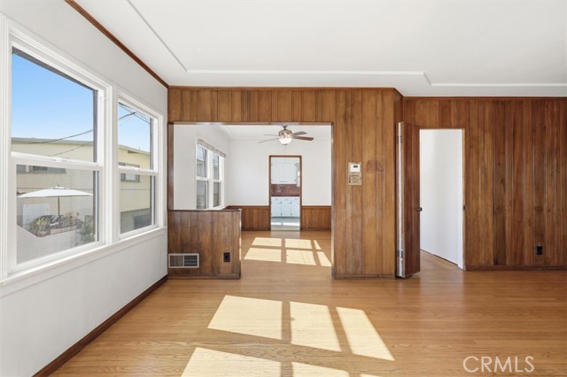 315 33rd, Manhattan Beach, California 90266, 2 Bedrooms Bedrooms, 0 ,2 BathroomsBathrooms,Residential,For Sale,33rd,0,SB26105539