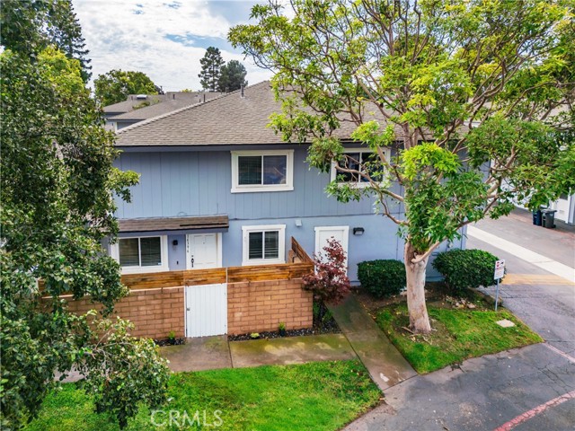 Detail Gallery Image 4 of 52 For 16396 Vista Roma, Huntington Beach,  CA 92649 - 2 Beds | 1 Baths