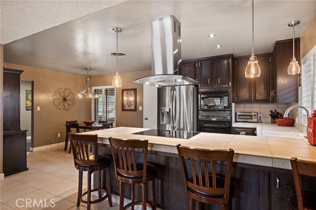 Detail Gallery Image 15 of 47 For 6001 Meadow Glen, Bakersfield,  CA 93306 - 3 Beds | 2 Baths