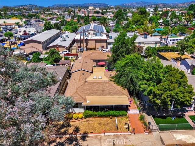 222 W 8th Avenue, Escondido CA: https://media.crmls.org/medias/bf262ae3-3918-4573-bbfa-9f887e3b7841.jpg