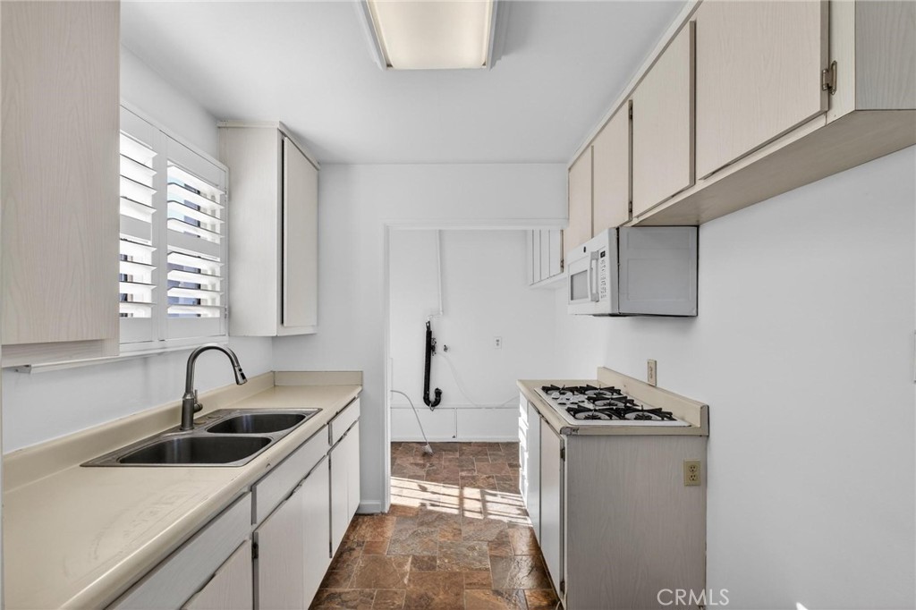 MLS #SB25234735 image #8