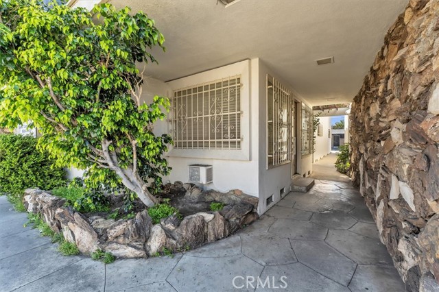  Commercial for Sale in Encino, California