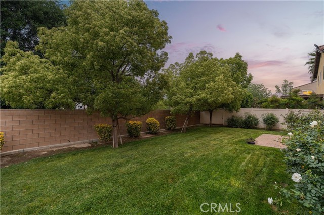 18141 Topham Street, Tarzana CA: https://media.crmls.org/medias/bf26fdf2-d92f-4517-8c6a-57cee9569768.jpg