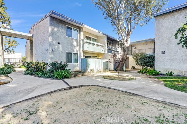 21800 Schoenborn, 260 photo 19