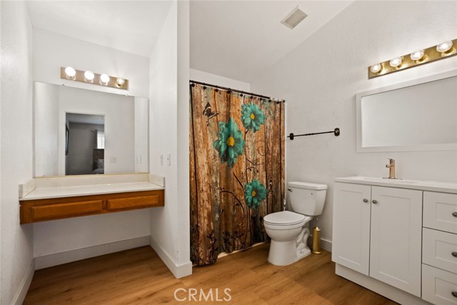 7724 Myles Court, Fontana CA: https://media.crmls.org/medias/bf29b49d-eca4-4721-ab43-67fa765ad1da.jpg