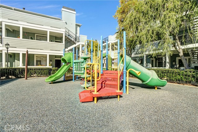 Detail Gallery Image 32 of 36 For 23412 Pacific Park 32d,  Aliso Viejo,  CA 92656 - 1 Beds | 1 Baths