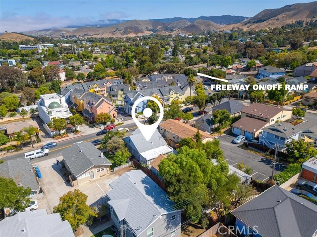 1143 Walnut Street, San Luis Obispo CA: https://media.crmls.org/medias/bf2a13cb-7e91-4904-a0db-ea89ee158fea.jpg