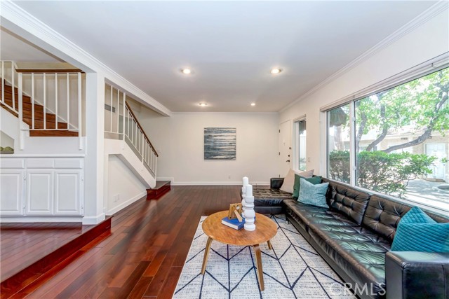 5660 Etiwanda Avenue, 5 photo 8