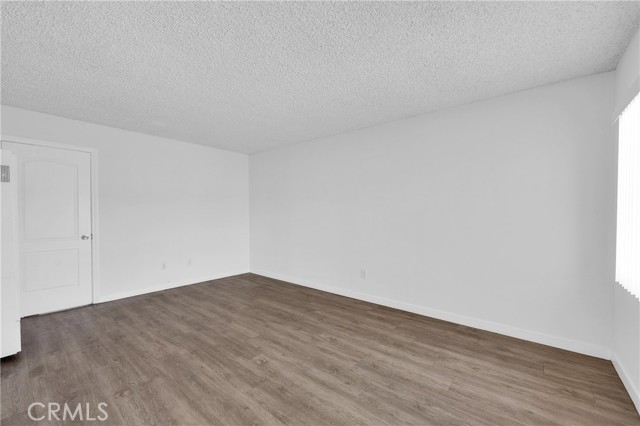 16102 Cornuta Avenue, Bellflower CA: https://media.crmls.org/medias/bf2cbd52-84d6-4f64-a290-debb7092604d.jpg