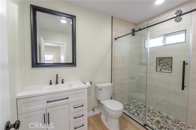 Detail Gallery Image 9 of 22 For 3895 Castleman, Riverside,  CA 92503 - 2 Beds | 2 Baths