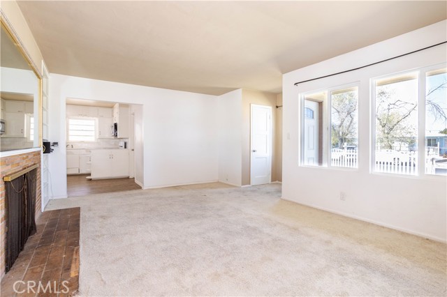Detail Gallery Image 12 of 23 For 44632 Fern Ave, Lancaster,  CA 93534 - 4 Beds | 2 Baths