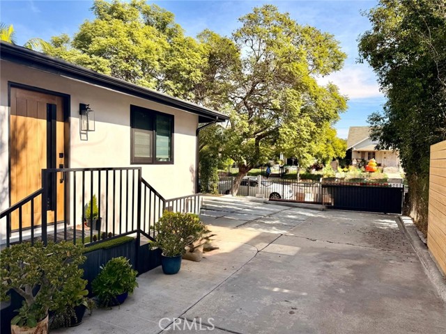 Detail Gallery Image 19 of 30 For 3007 3009 S Hobart, Los Angeles,  CA 90018 - 5 Beds | 4 Baths