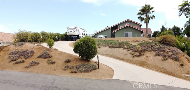 Detail Gallery Image 3 of 47 For 14253 Martin Pl, Riverside,  CA 92503 - 3 Beds | 2/1 Baths
