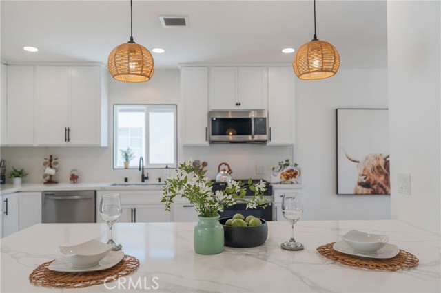 4224 Falcon Avenue, Long Beach CA: https://media.crmls.org/medias/bf2f1100-8c6d-4be4-bb24-4eff3323a775.jpg
