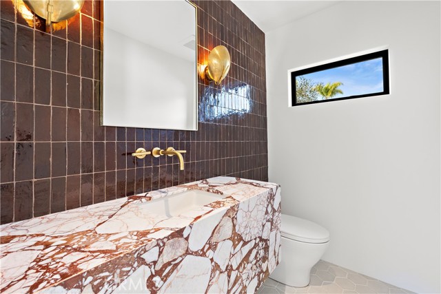 Detail Gallery Image 5 of 23 For 229 W Paseo De Cristobal, San Clemente,  CA 92672 - 4 Beds | 3/1 Baths