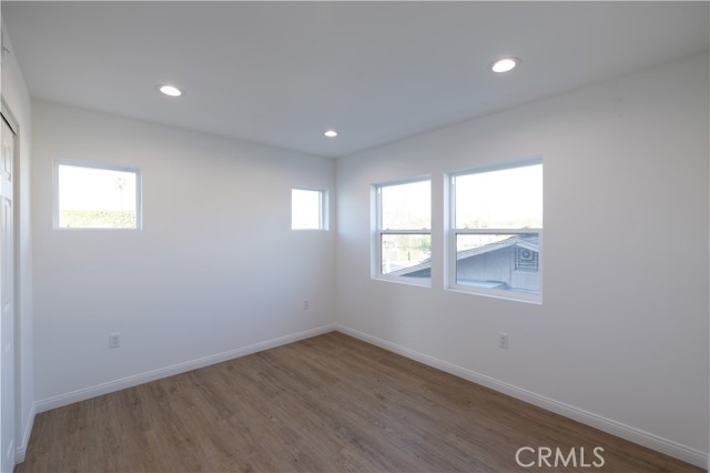 Detail Gallery Image 19 of 21 For 211 N Hathaway a,  Santa Ana,  CA 92703 - 3 Beds | 2/1 Baths