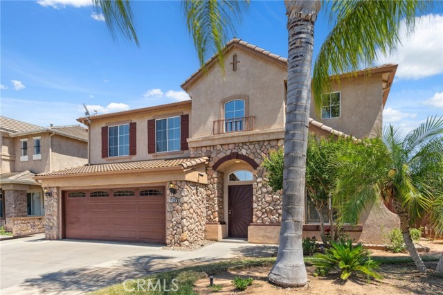 Detail Gallery Image 1 of 36 For 7538 N Erie Ave, Fresno,  CA 93722 - 5 Beds | 3 Baths