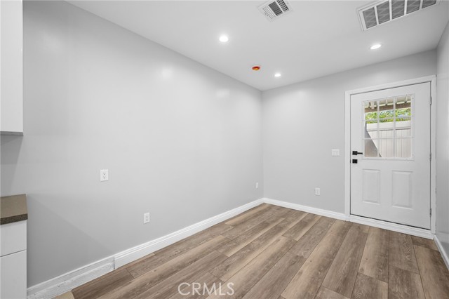 Detail Gallery Image 4 of 14 For 13687 Bracken St, Arleta,  CA 91331 - 1 Beds | 1 Baths