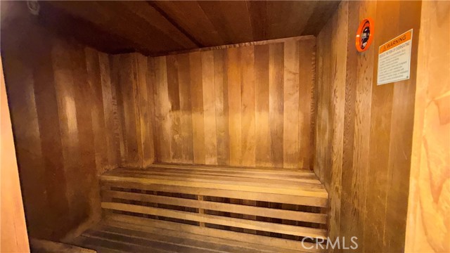 532 N Rossmore Avenue, Los Angeles CA: https://media.crmls.org/medias/bf3173ff-f8d9-4d0b-bd3e-a904d0fc3be2.jpg