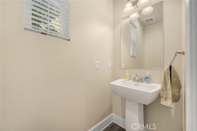 Detail Gallery Image 10 of 48 For 3137 E Chip Smith, Ontario,  CA 91762 - 3 Beds | 2/1 Baths