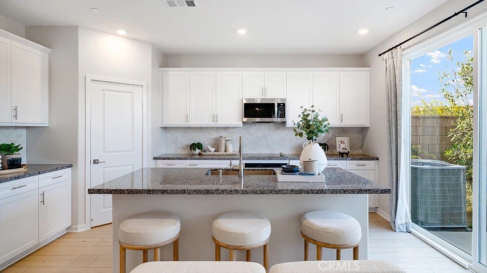 3268 Homestead Paseo