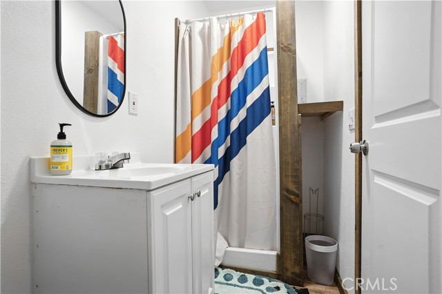 24990 Marion Ridge Drive, Idyllwild CA: https://media.crmls.org/medias/bf32d793-9b48-4eab-86a7-1136d1c18c13.jpg