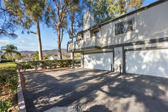 Detail Gallery Image 5 of 33 For 6475 Twin Circle Ln #3,  Simi Valley,  CA 93063 - 2 Beds | 2 Baths