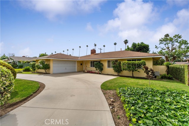 Detail Gallery Image 1 of 28 For 926 E Dalton Ave, Glendora,  CA 91741 - 3 Beds | 2 Baths
