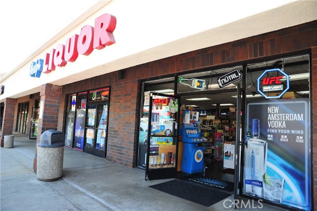 16561 Bolsa Chica, Huntington Beach CA: https://media.crmls.org/medias/bf33dbb9-b62c-4951-bde0-165953d5c591.jpg