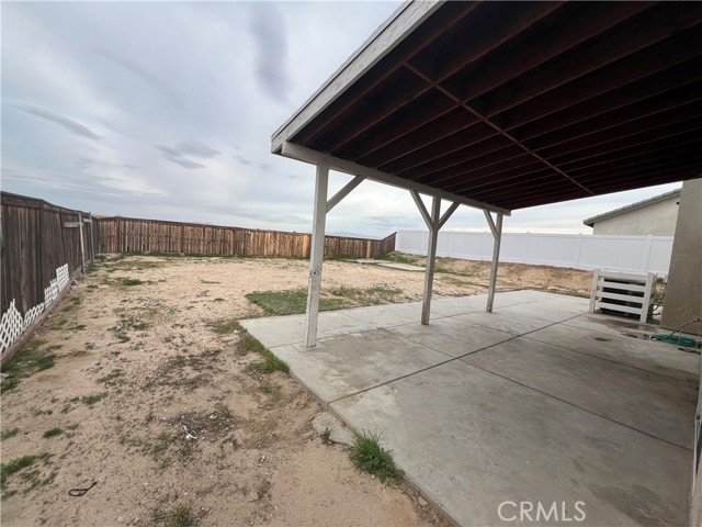 Detail Gallery Image 4 of 28 For 16433 Salinas St, Victorville,  CA 92394 - 5 Beds | 3 Baths