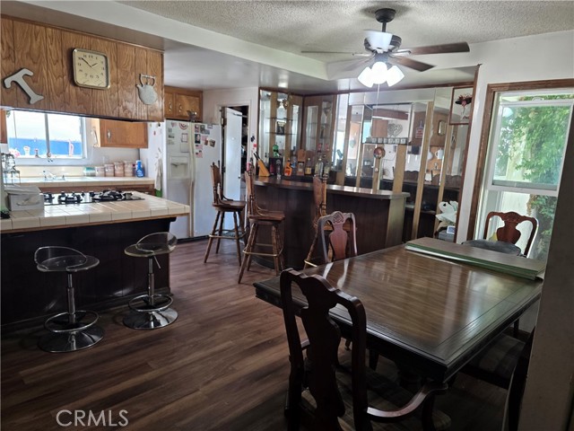 4734 Helmgate Drive, El Monte CA: https://media.crmls.org/medias/bf34810e-9d73-452c-9eb9-1f909676ccf9.jpg