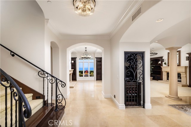 Detail Gallery Image 8 of 42 For 26 Cliffhouse Bluff, Newport Coast,  CA 92657 - 5 Beds | 4/1 Baths