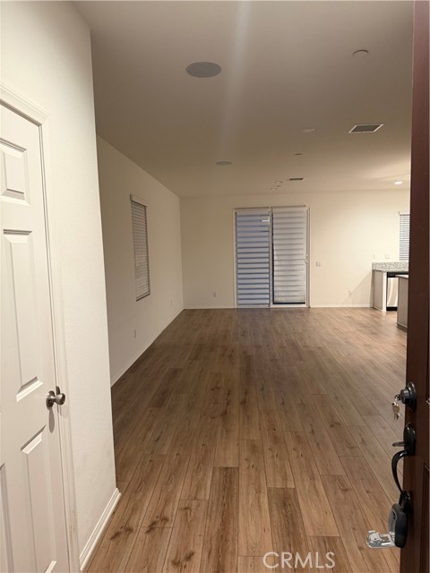 Detail Gallery Image 2 of 13 For 11415 Ferro, Victorville,  CA 92392 - 4 Beds | 2 Baths