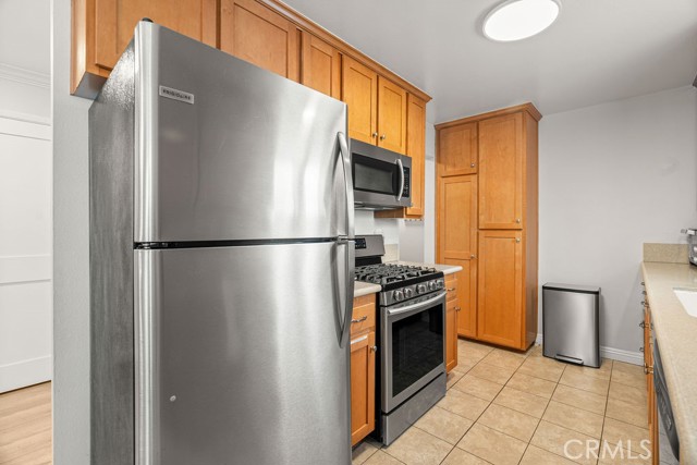 1321 Beryl Street, Redondo Beach CA: https://media.crmls.org/medias/bf349ff4-365b-4117-9d45-1d2e88d22533.jpg
