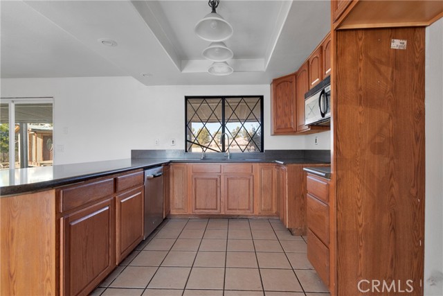 Detail Gallery Image 15 of 47 For 14350 Mandan Rd, Apple Valley,  CA 92307 - 3 Beds | 2 Baths