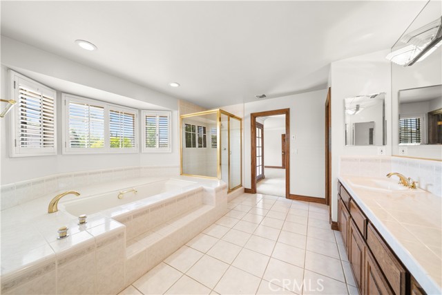 519 Connie Rae Way, Arcadia CA: https://media.crmls.org/medias/bf36a8a8-2ee0-489c-8574-0d8039cbd8bd.jpg