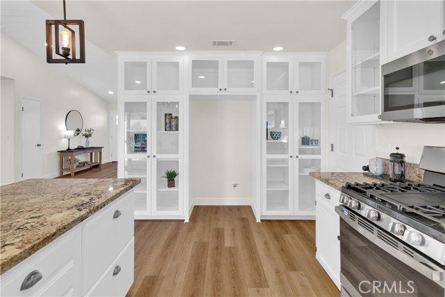 Detail Gallery Image 16 of 52 For 7080 Iverson, Paso Robles,  CA 93446 - 4 Beds | 2 Baths