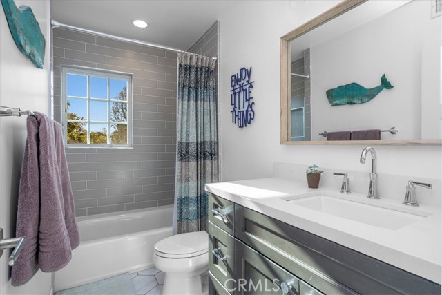 4224 Via Pinzon, Palos Verdes Estates, California 90274, 5 Bedrooms Bedrooms, ,2 BathroomsBathrooms,Residential,Sold,Via Pinzon,SB22098109