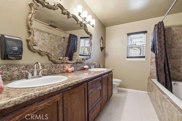 15235 Newmont, Lancaster CA: https://media.crmls.org/medias/bf379217-247d-40cc-b16e-b41adb02d5c1.jpg