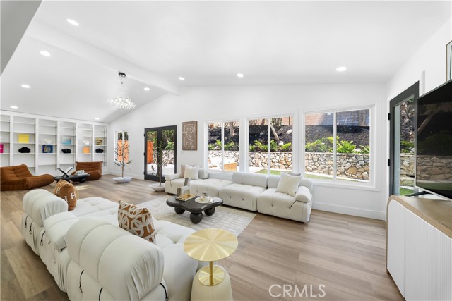 Detail Gallery Image 20 of 58 For 4816 Saint Andrews Ave, Buena Park,  CA 90621 - 5 Beds | 3 Baths