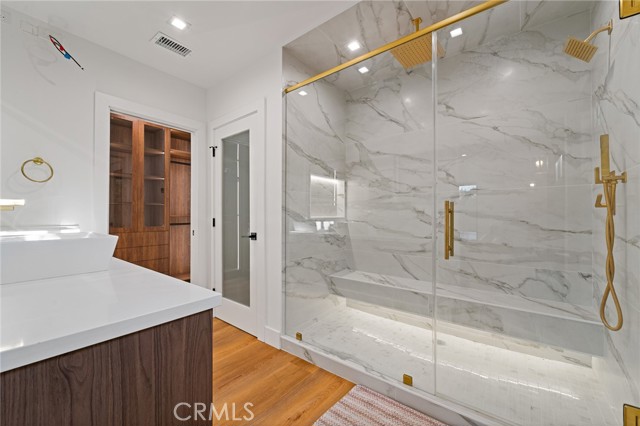 Detail Gallery Image 21 of 41 For 23103 Leonora, Woodland Hills,  CA 91367 - 3 Beds | 3 Baths