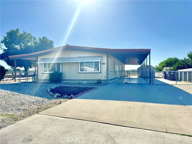 Detail Gallery Image 2 of 18 For 25229 Howard Dr, Hemet,  CA 92544 - 2 Beds | 2 Baths